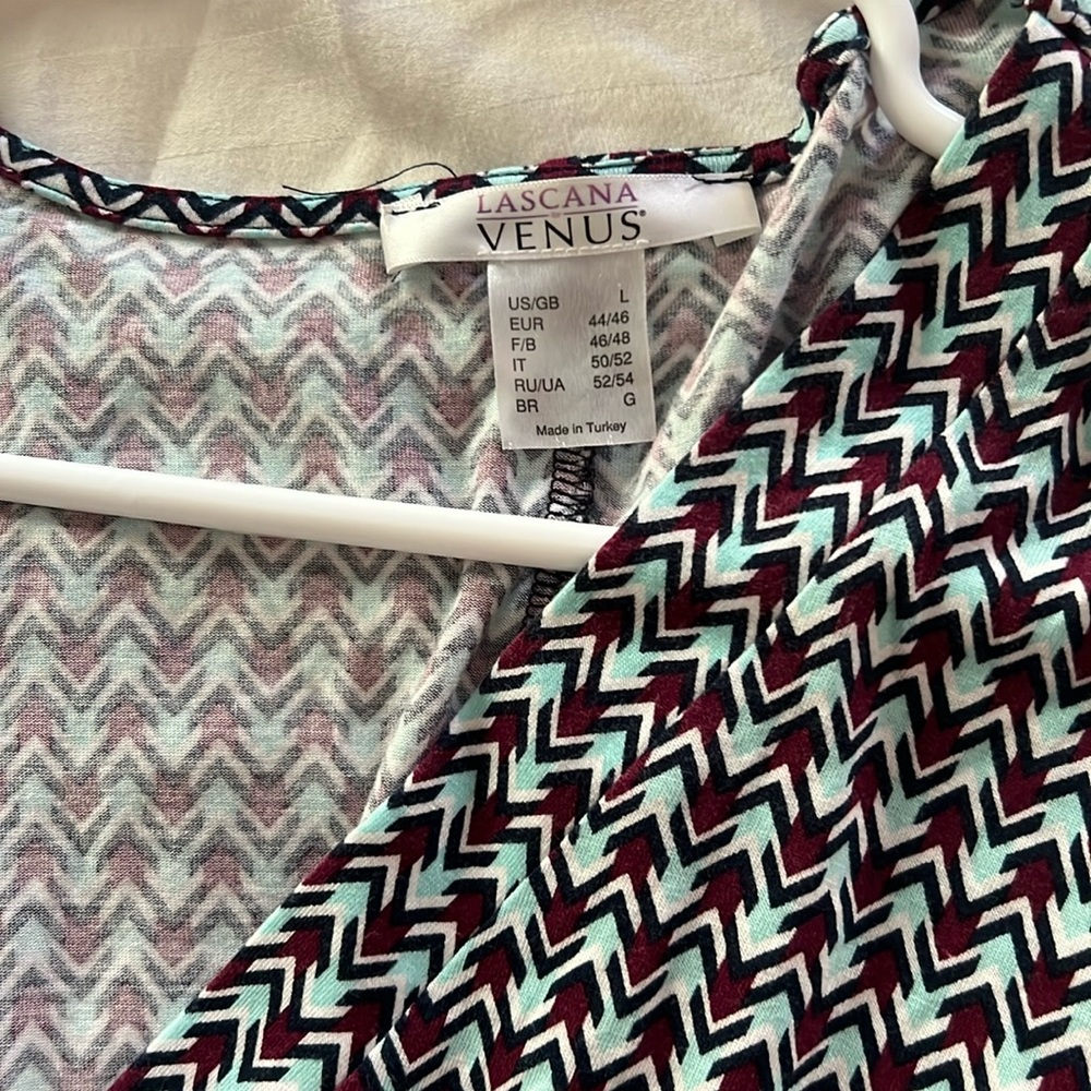 Burgundy/light blue blouse